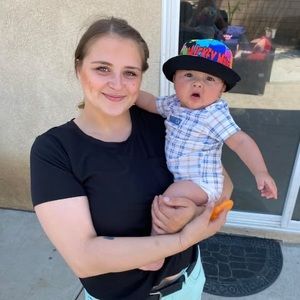 Meet your Posher, Alicia